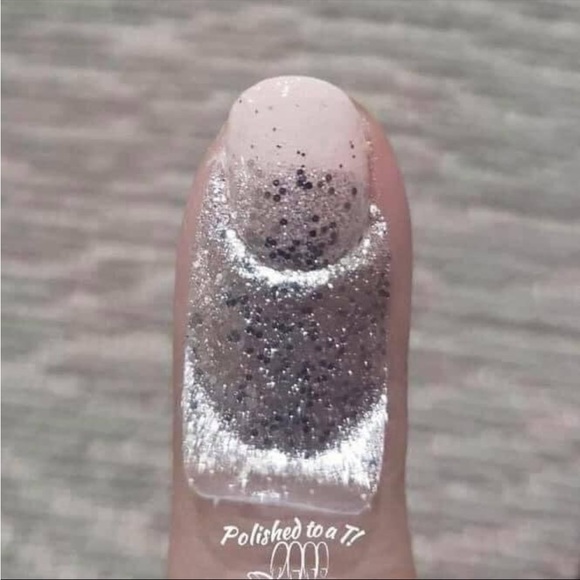 *Retired* Color Street: Dripping in Diamonds | Silver Glitter Overlay Party - Picture 9 of 13